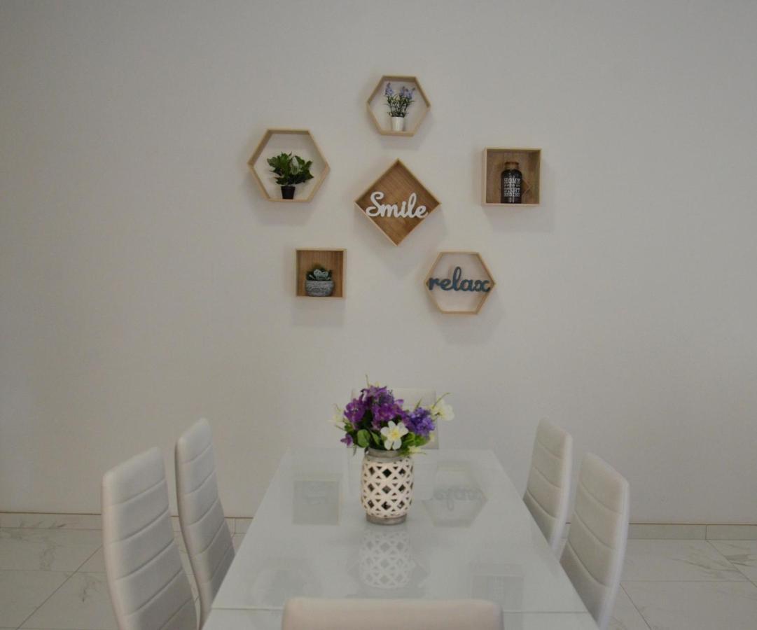 Lorenza Letting Apartment Marsaxlokk Extérieur photo
